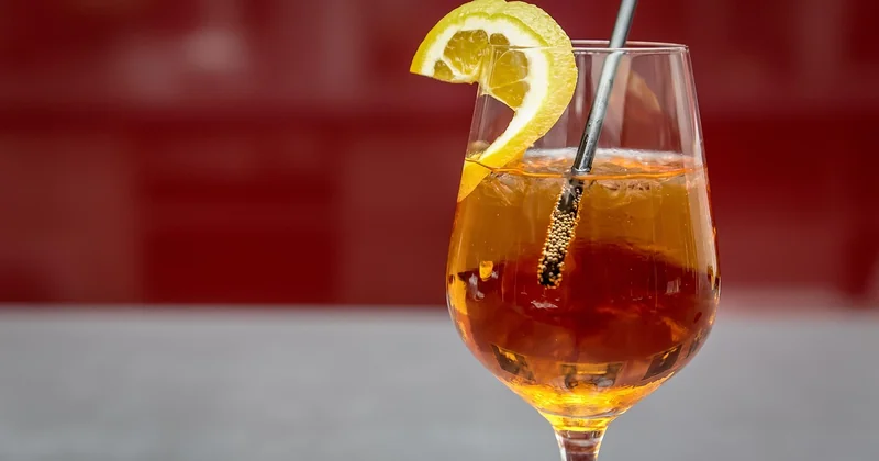 Combien de cocktails prévoir par personne ?